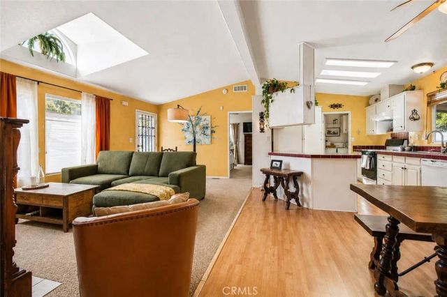 4201 Topanga Canyon Blvd 106, Woodland Hills, CA 91364