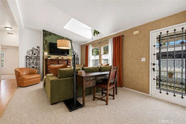 4201 Topanga Canyon Blvd 106, Woodland Hills, CA 91364