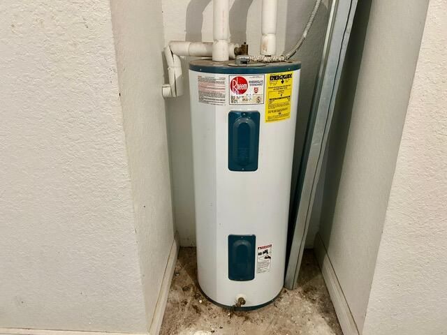 1445 SW 11th Place, Fort Lauderdale, FL 33312