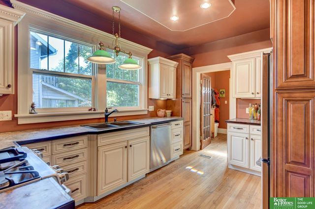 6129 Florence Boulevard, Omaha, NE 68110
