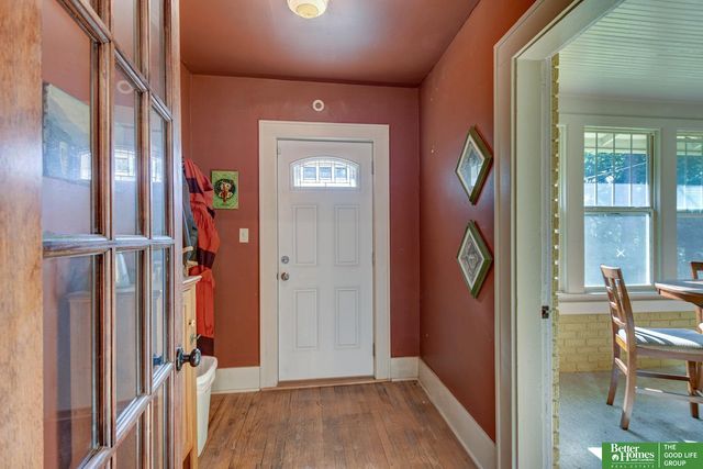 6129 Florence Boulevard, Omaha, NE 68110