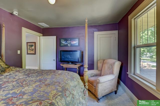6129 Florence Boulevard, Omaha, NE 68110