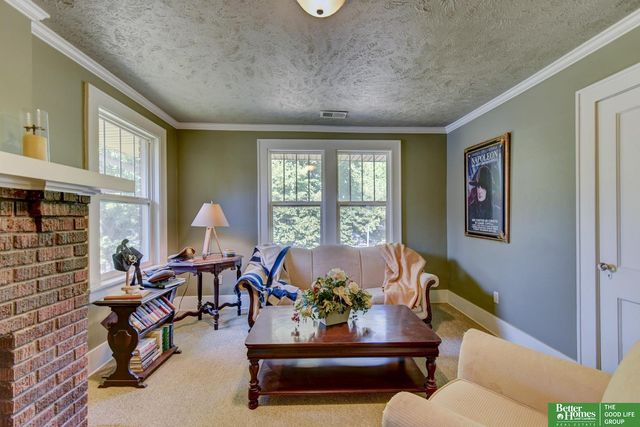 6129 Florence Boulevard, Omaha, NE 68110