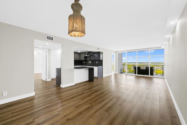 600 Parkview Drive 1029, Hallandale Beach, FL 33009