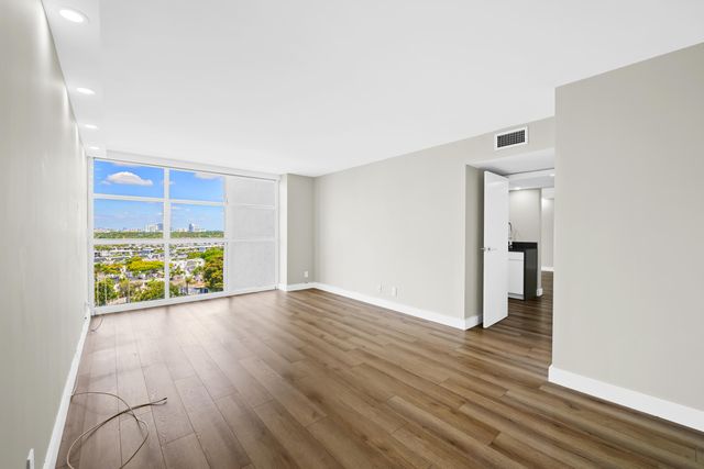 600 Parkview Drive 1029, Hallandale Beach, FL 33009