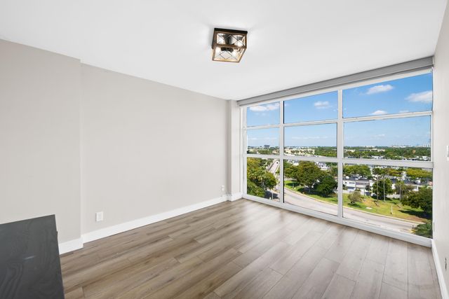 600 Parkview Drive 1029, Hallandale Beach, FL 33009