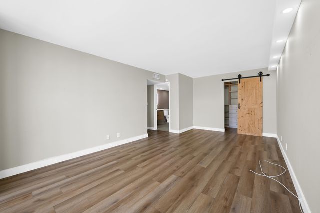 600 Parkview Drive 1029, Hallandale Beach, FL 33009