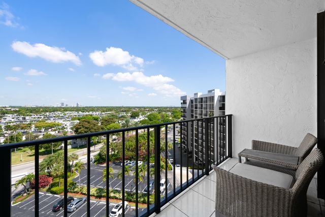 600 Parkview Drive 1029, Hallandale Beach, FL 33009