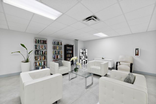 600 Parkview Drive 1029, Hallandale Beach, FL 33009