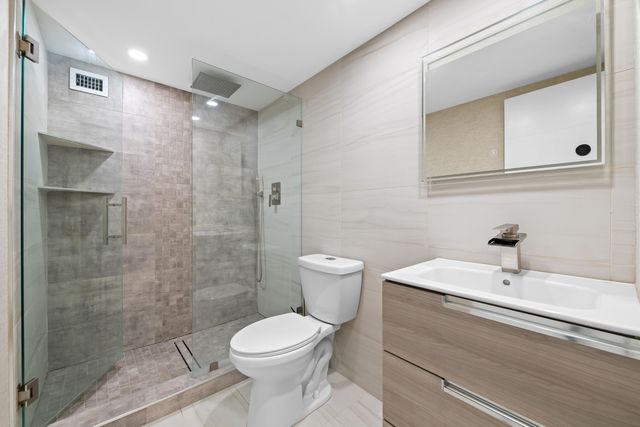 600 Parkview Drive 1029, Hallandale Beach, FL 33009