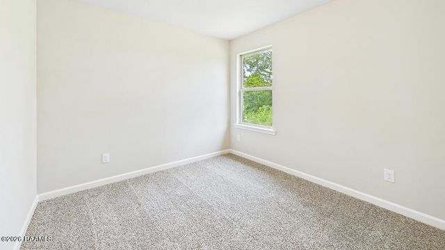 156 Cottage Cove Drive, Maurice, LA 70555