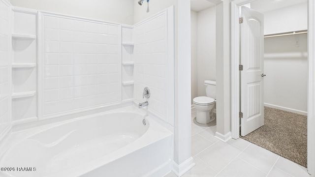 156 Cottage Cove Drive, Maurice, LA 70555