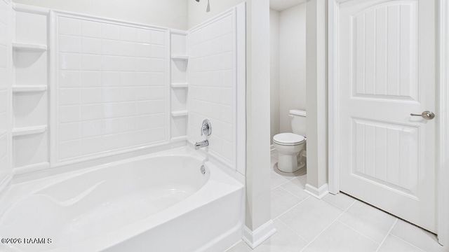 156 Cottage Cove Drive, Maurice, LA 70555