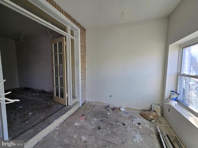 729 W ROCKLAND ST, Philadelphia, PA 19120