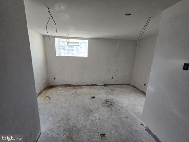 729 W ROCKLAND ST, Philadelphia, PA 19120