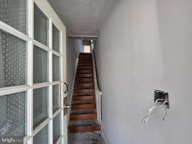 729 W ROCKLAND ST, Philadelphia, PA 19120