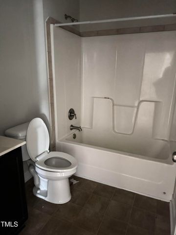 387 Fountain Grove Drive, Raeford, NC 28376