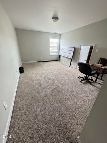 387 Fountain Grove Drive, Raeford, NC 28376