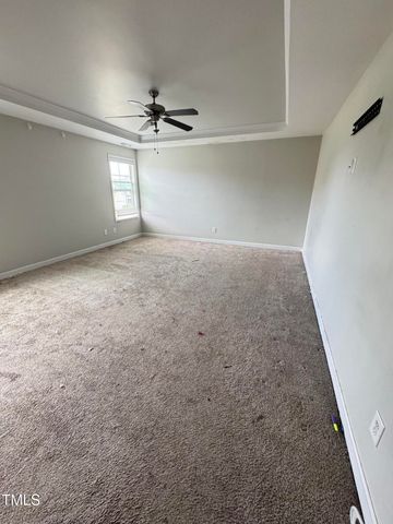 387 Fountain Grove Drive, Raeford, NC 28376