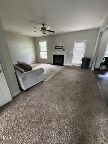 387 Fountain Grove Drive, Raeford, NC 28376