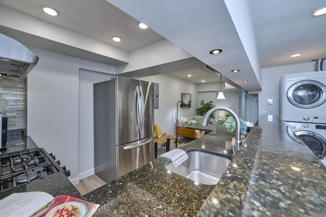 161 Hancock B, Cambridge, MA 02139