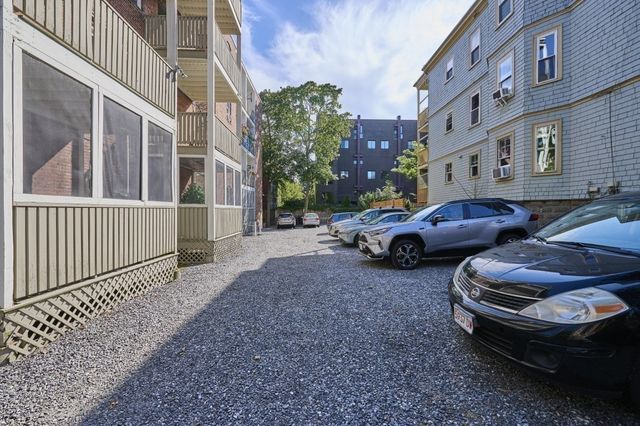 161 Hancock B, Cambridge, MA 02139