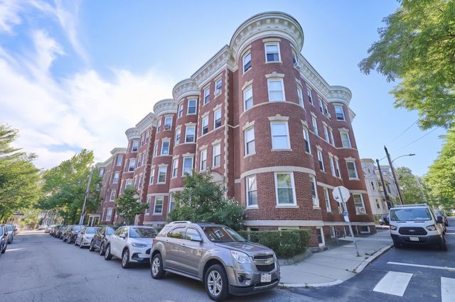161 Hancock B, Cambridge, MA 02139