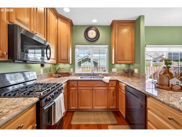 1125 32ND Pl, Forest Grove, OR 97116