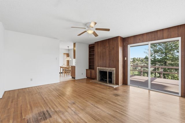 710 Camino Encantado, Los Alamos, NM 87544