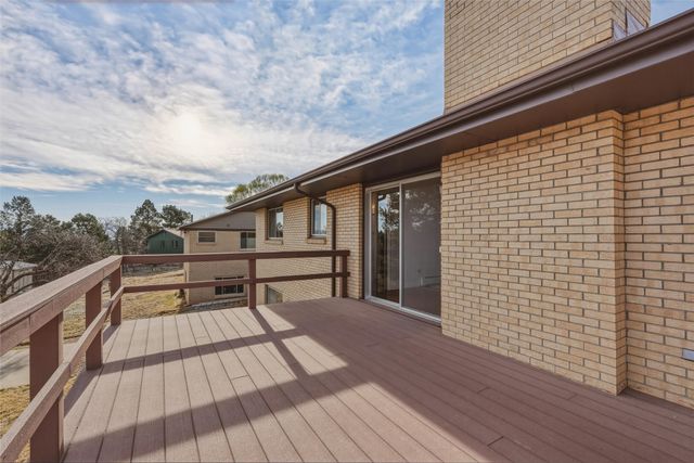 710 Camino Encantado, Los Alamos, NM 87544