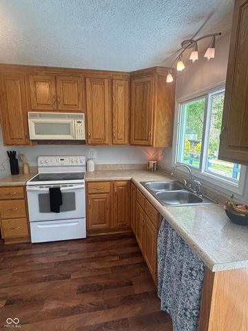 1535 N Mohican Trail, Greensburg, IN 47240