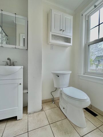 25 Cain Ave 25, Weymouth, MA 02189