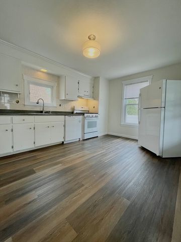 25 Cain Ave 25, Weymouth, MA 02189