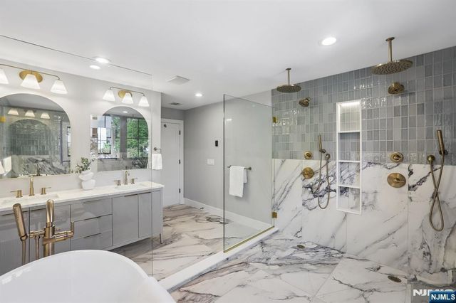 191 Rambler Avenue, New Milford, NJ 07646