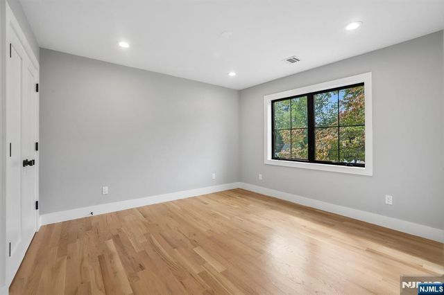 191 Rambler Avenue, New Milford, NJ 07646