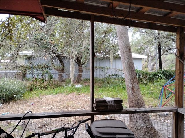 1980 Jocelyn Rd, Aransas Pass, TX 78336