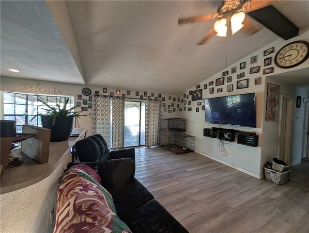 1980 Jocelyn Rd, Aransas Pass, TX 78336