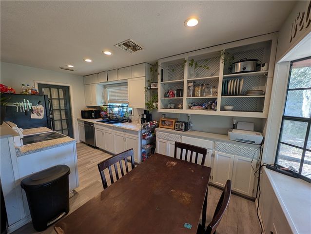 1980 Jocelyn Rd, Aransas Pass, TX 78336