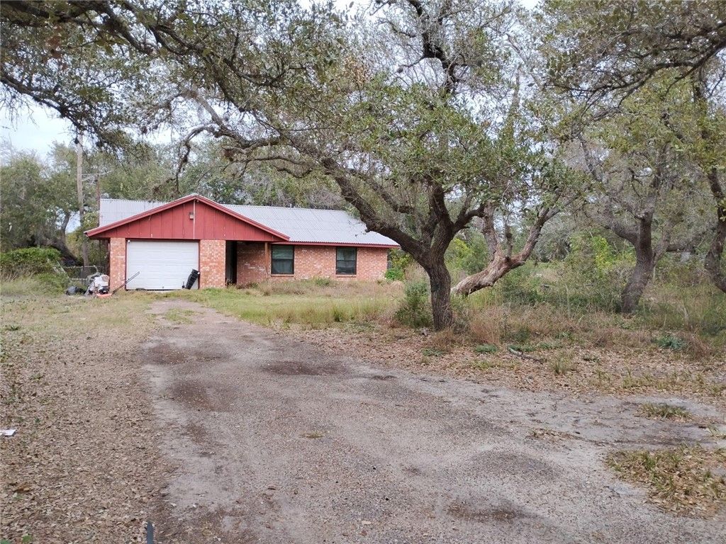 1980 Jocelyn Rd, Aransas Pass, TX 78336