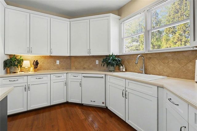 595 Abbeywood Drive, Roswell, GA 30075