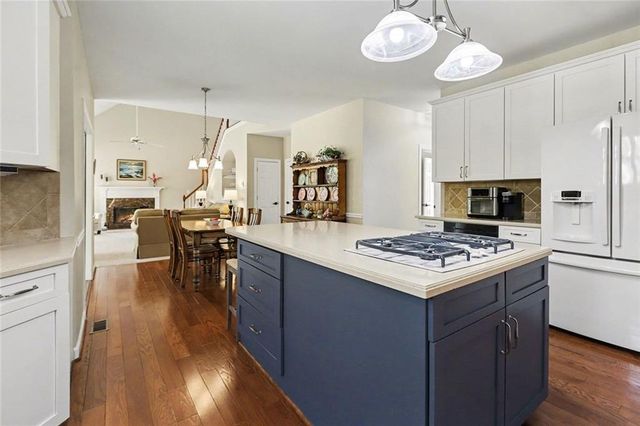 595 Abbeywood Drive, Roswell, GA 30075