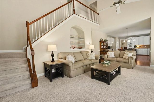 595 Abbeywood Drive, Roswell, GA 30075