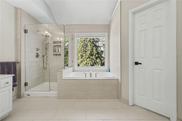 595 Abbeywood Drive, Roswell, GA 30075