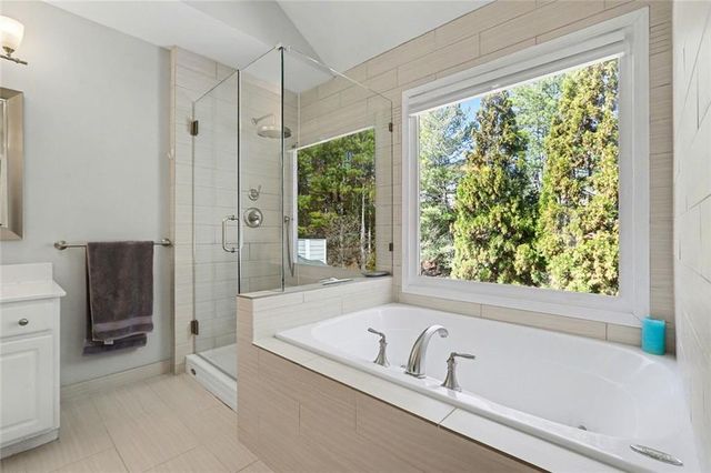 595 Abbeywood Drive, Roswell, GA 30075