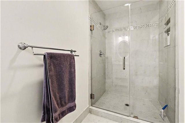 595 Abbeywood Drive, Roswell, GA 30075