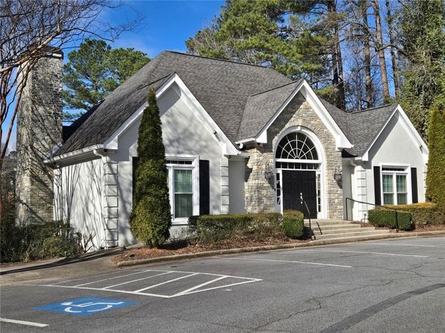 595 Abbeywood Drive, Roswell, GA 30075