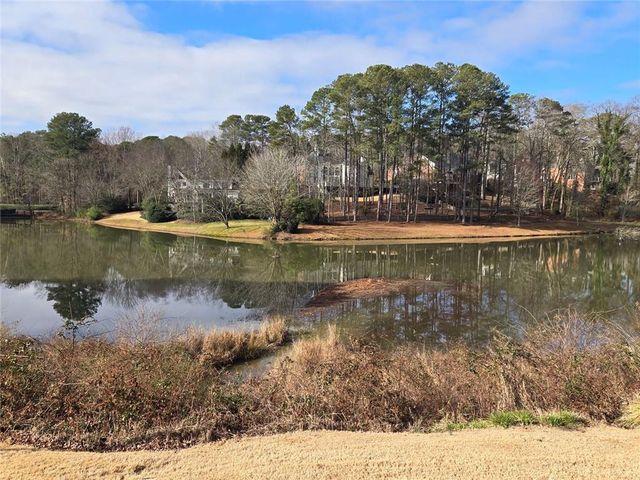 595 Abbeywood Drive, Roswell, GA 30075