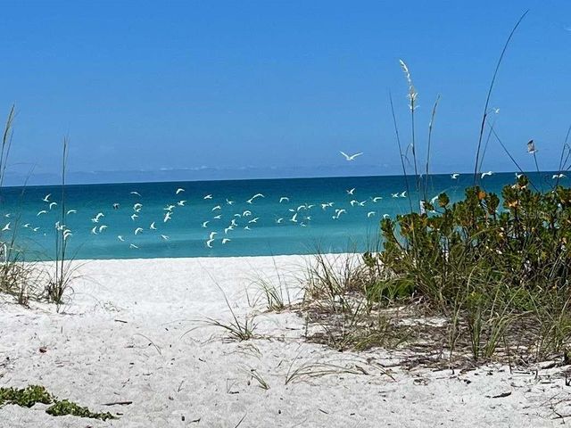 843 BAYPORT WAY 843, Longboat Key, FL 34228