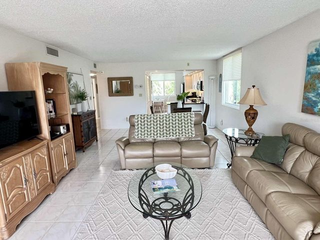 843 BAYPORT WAY 843, Longboat Key, FL 34228