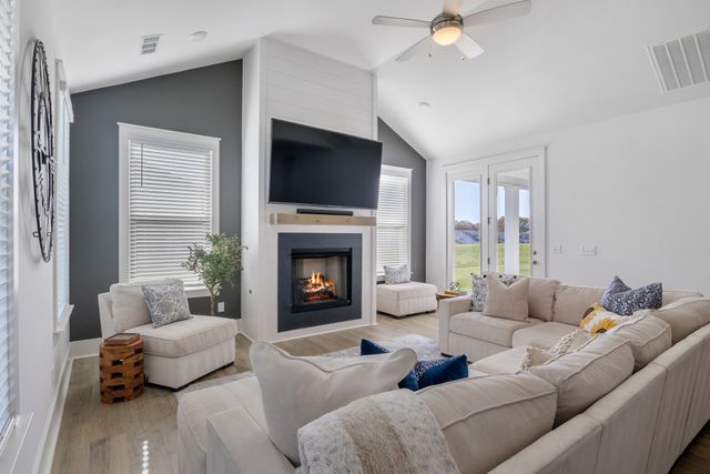 1301 Galloping Hill Way, Arrington, TN 37014